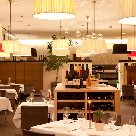 Vienna House Easy By Wyndham 4*