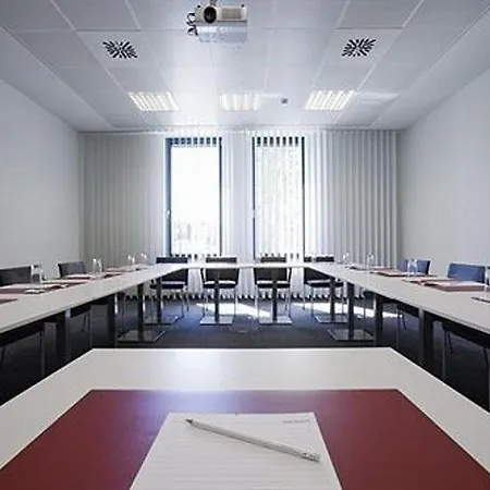Vienna House Easy By Wyndham 4* Stuttgart
