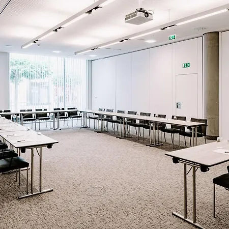 ホテル Vienna House Easy By Wyndham 4*