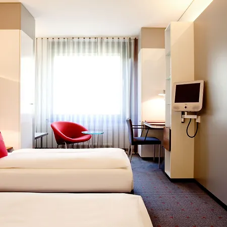 Hotel Vienna House Easy By Wyndham Vaihingen 4*