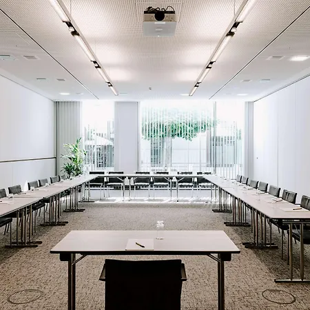 Vienna House Easy By Wyndham 4* Stuttgart